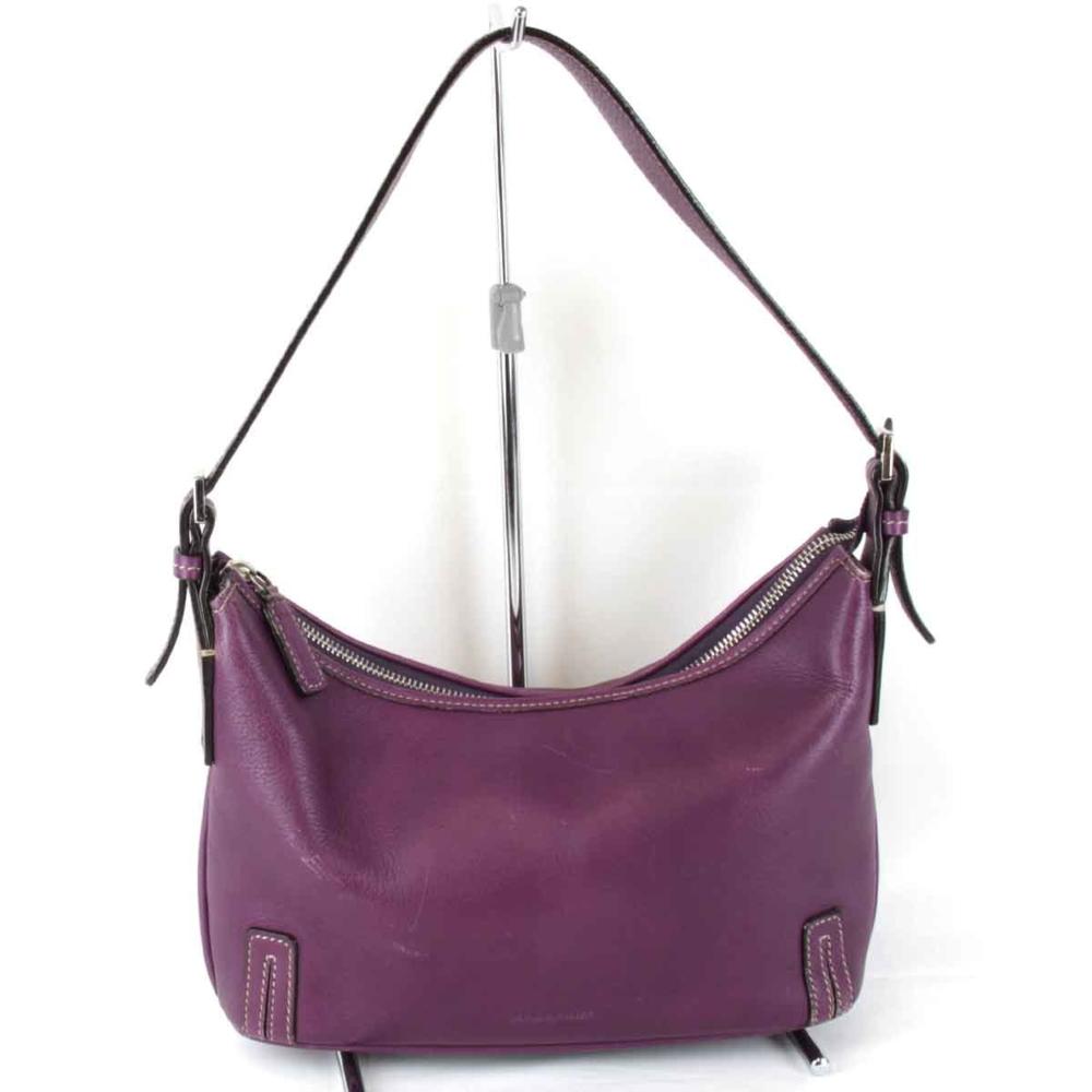 Burberry Vintage Shoulder Bag Stl. - Axelremsväskor Från Magasin