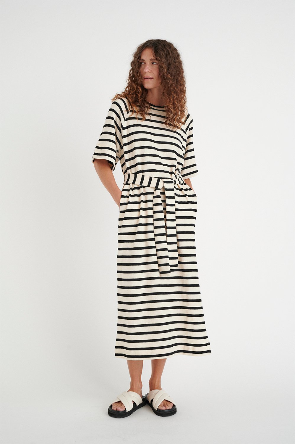 InWear Jadeiw Dress Dam Midiklänningar Stl. L - Från Magasin