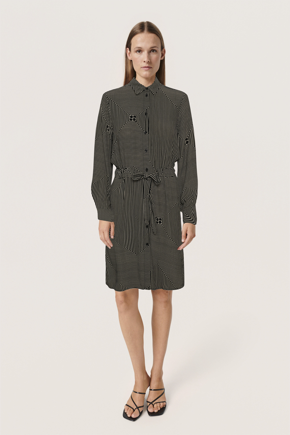 Soaked in Luxury Slmolly Shirt Dress LS Dam Midiklänningar Stl. S - Från Magasin